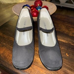 Chinese Laundry Black Mary Jane Heels